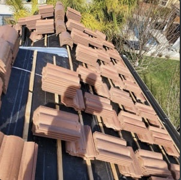 Sacramento home before tile roof replacement